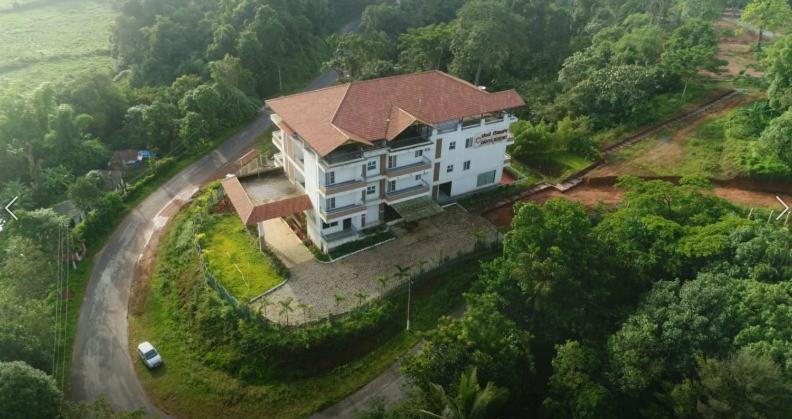 Danta Resort Bhagamandala Экстерьер фото